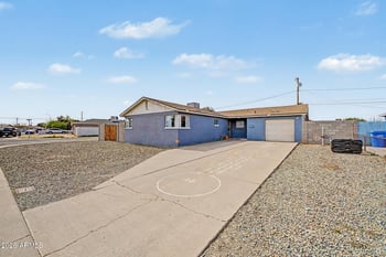 4738 W Fairmount Ave, Phoenix, AZ 85031