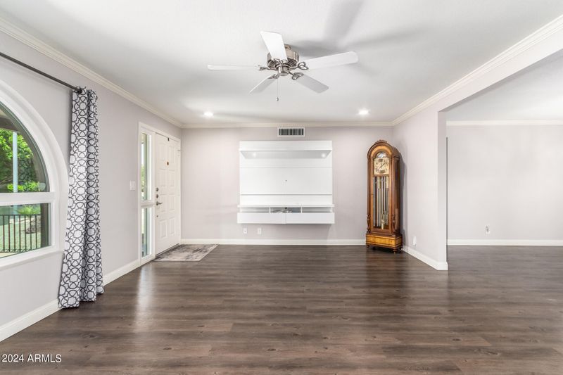 4739 E Florian Cir, Mesa, AZ 85206