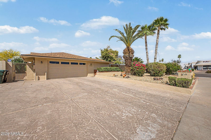 4740 Voltaire Ave, Phoenix, AZ 85032