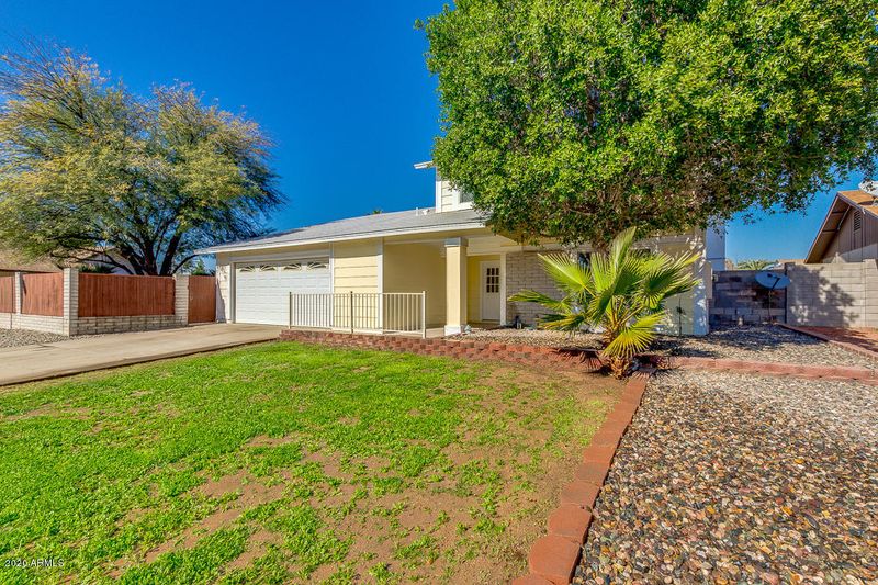 4740 W Davis Rd, Glendale, AZ 85306