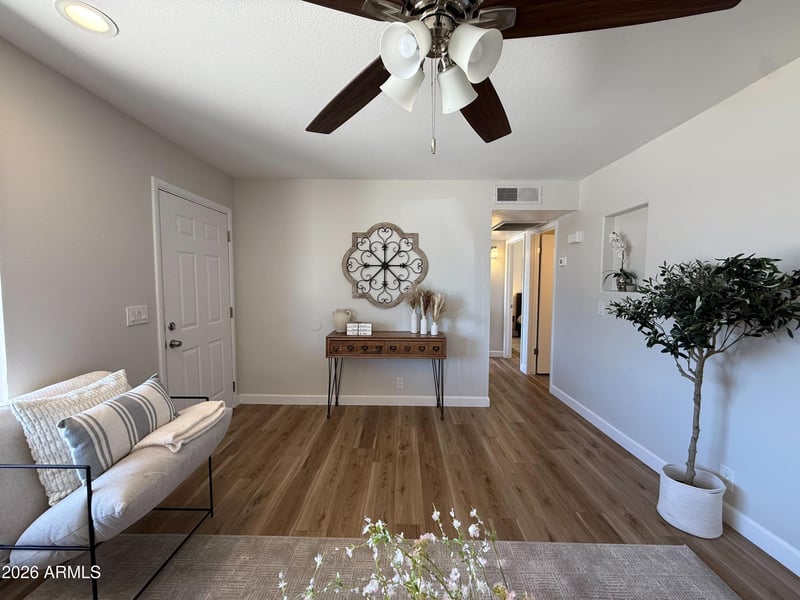 4740 Villa Rita Dr, Glendale, AZ 85308