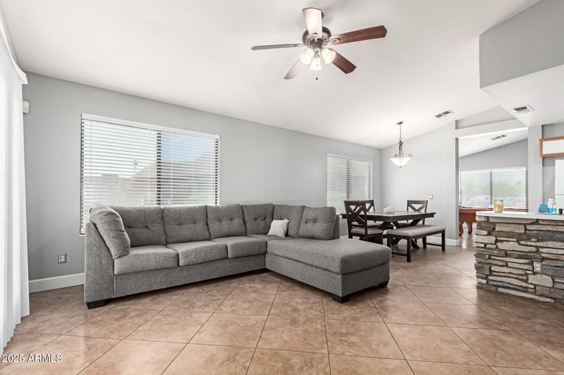 4741 85th Ave, Phoenix, AZ 85037