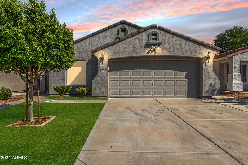 4742 E Meadow Mist Ln, San Tan Valley, AZ 85140