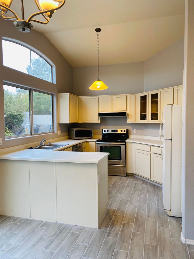 4742 E Saint John Rd, Phoenix, AZ 85032