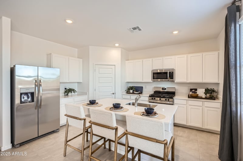 4742 Shasta Dr, San Tan Valley, AZ 85143