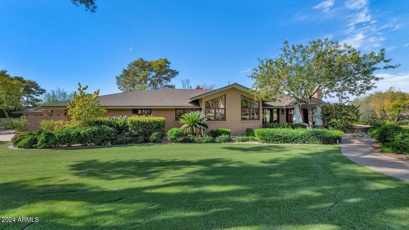 4743 E Arcadia Ln, Phoenix, AZ 85018