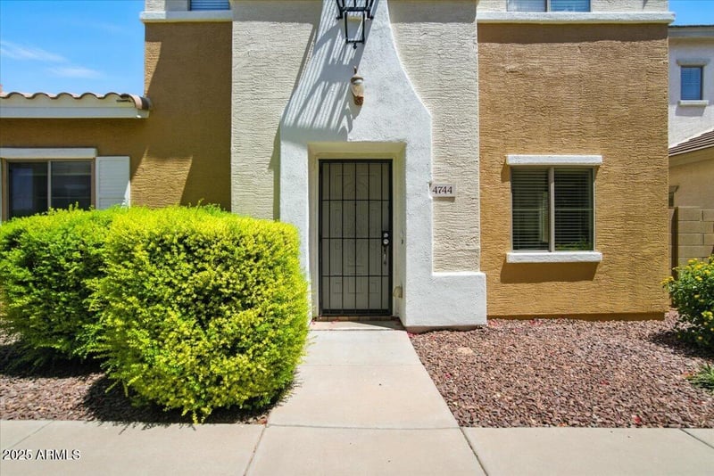 4744 Olney Ave, Gilbert, AZ 85234