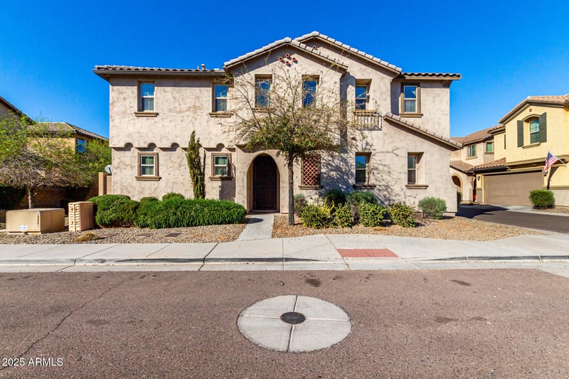 4744 Tierra Buena Ln, Phoenix, AZ 85032