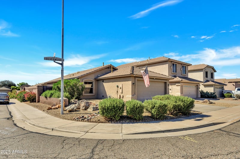 4745 Silverwood Dr, Phoenix, AZ 85048
