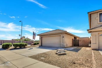 4745 Silverwood Dr, Phoenix, AZ 85048