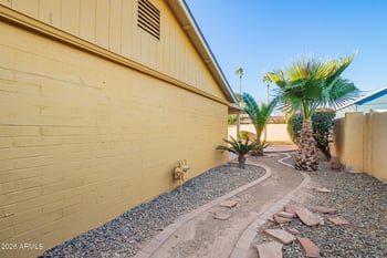 4746 Columbine Dr, Glendale, AZ 85304