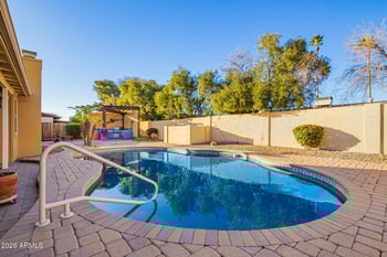 4746 Columbine Dr, Glendale, AZ 85304