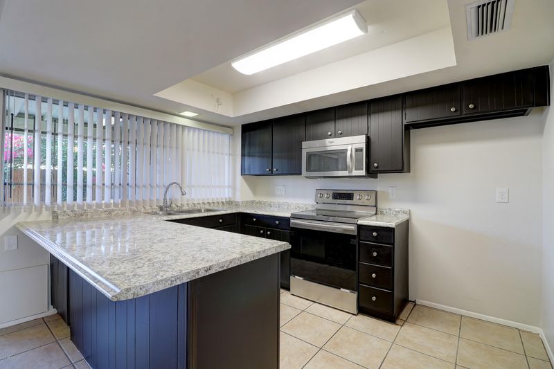 4746 N 20th Ave, Phoenix, AZ 85015