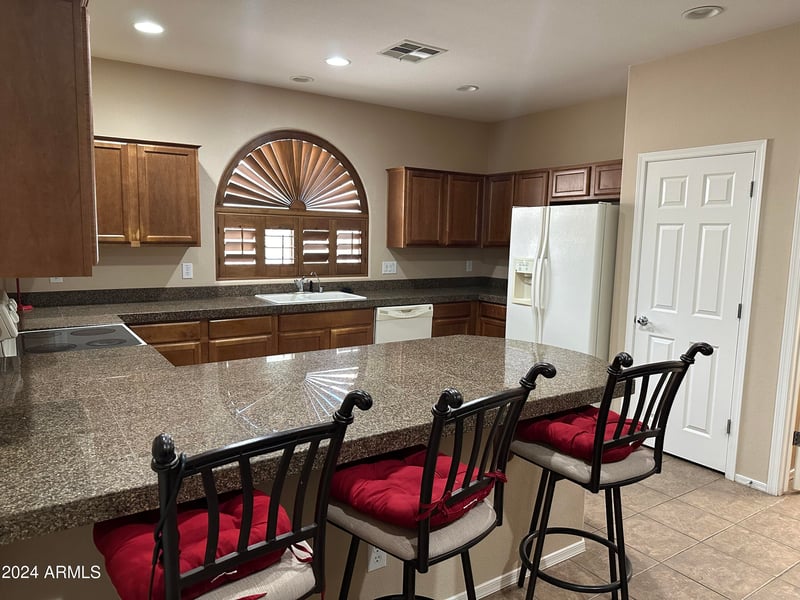 4747 Blue Spruce Ln, Gilbert, AZ 85298
