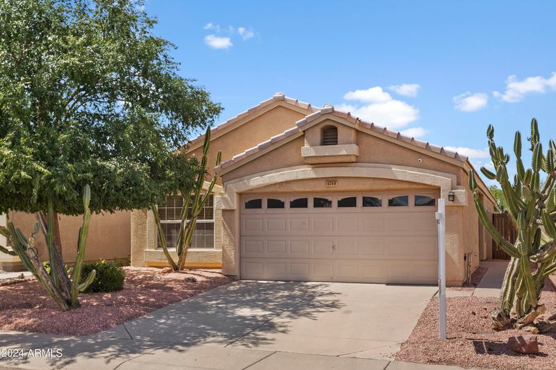 4748 E Desert Wind Dr, Phoenix, AZ 85044