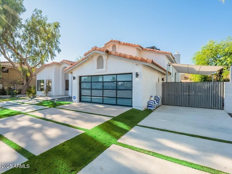 4748 Redfield Rd, Phoenix, AZ 85032