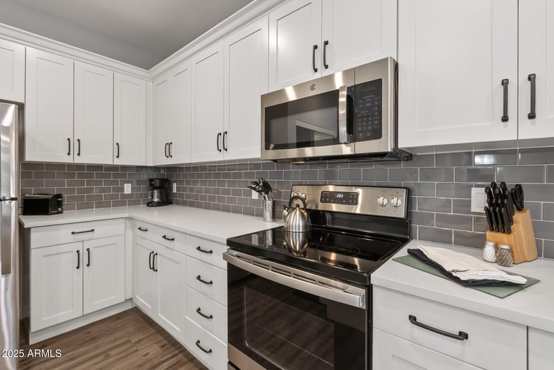 475 N 9th St #206, Phoenix, AZ 85006