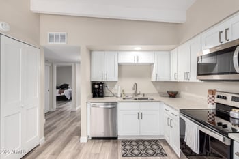 4750 14th St, Phoenix, AZ 85014