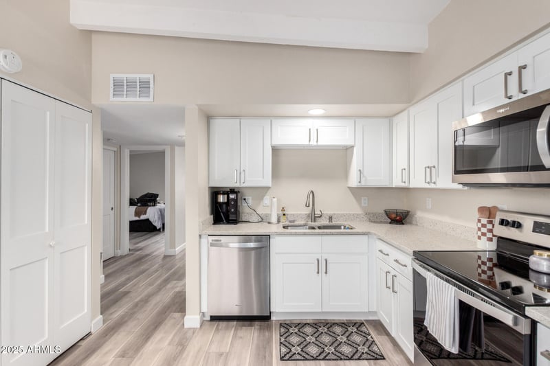 4750 14th St, Phoenix, AZ 85014