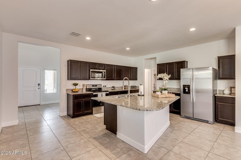 4750 Chromium Rd, San Tan Valley, AZ 85143