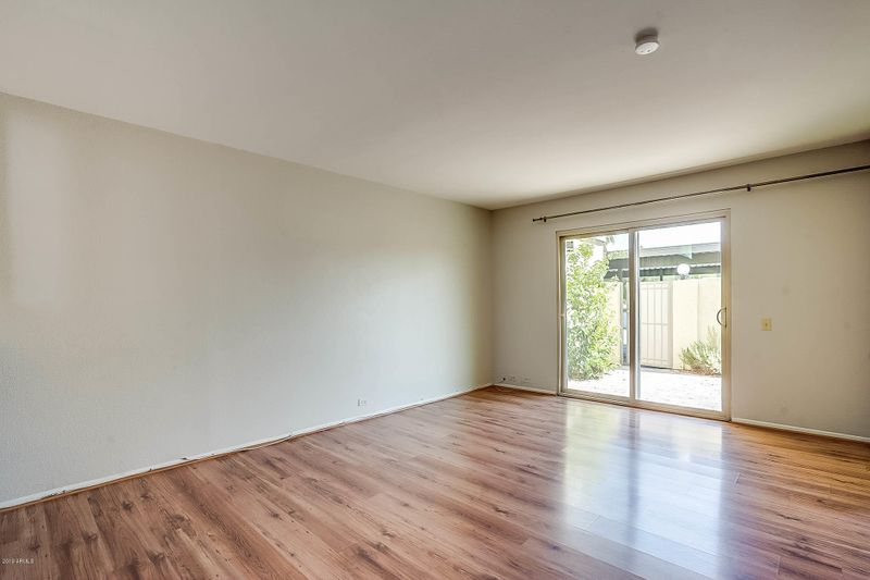 4750 N 10th Pl, Phoenix, AZ 85014
