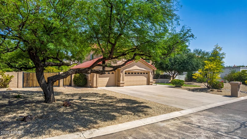 4750 Saddlehorn Rd, Phoenix, AZ 85083