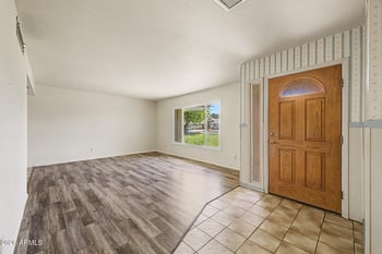 4750 Acoma Dr, Glendale, AZ 85306