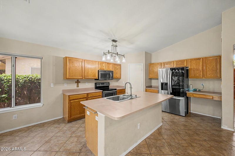 4751 W Ponderosa Ln, Glendale, AZ 85308