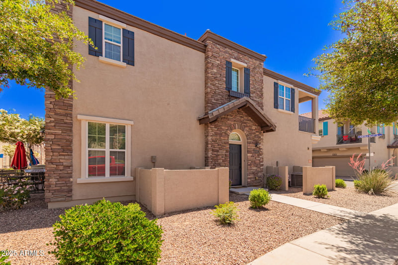 4752 E Portola Valley Dr #103, Gilbert, AZ 85297