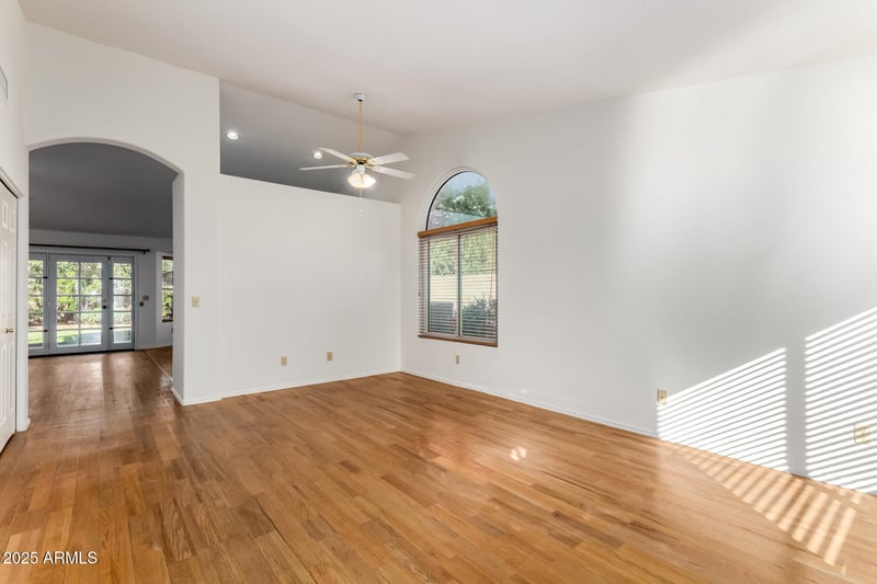 4752 Encanto St, Mesa, AZ 85205