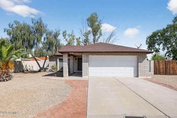 4752 Mcrae Way, Glendale, AZ 85308
