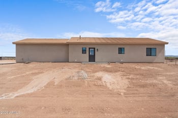 47530 Ray St, Aguila, AZ 85320