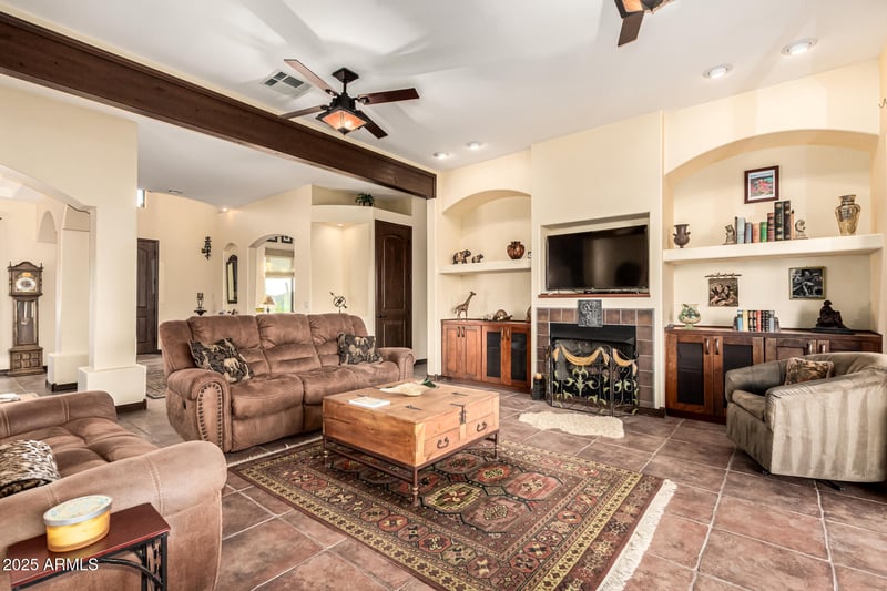 4755 Pura Vida Way, Gold Canyon, AZ 85118