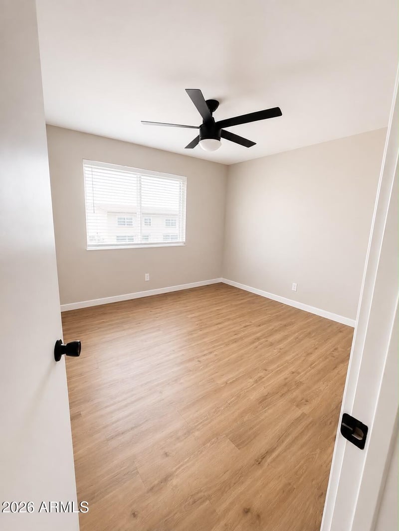 4756 Moreland St, Phoenix, AZ 85008