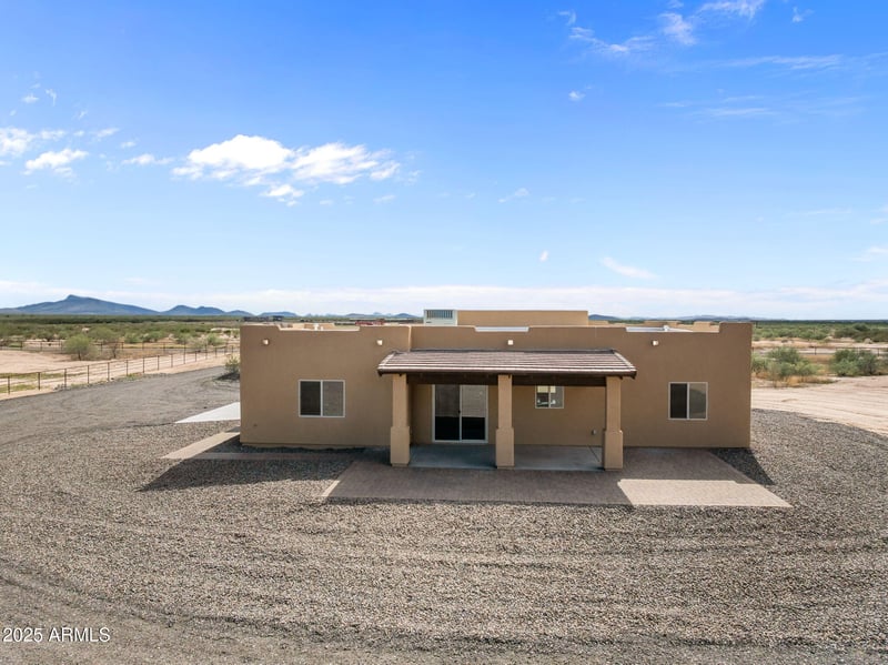 47562 Ray St, Aguila, AZ 85320