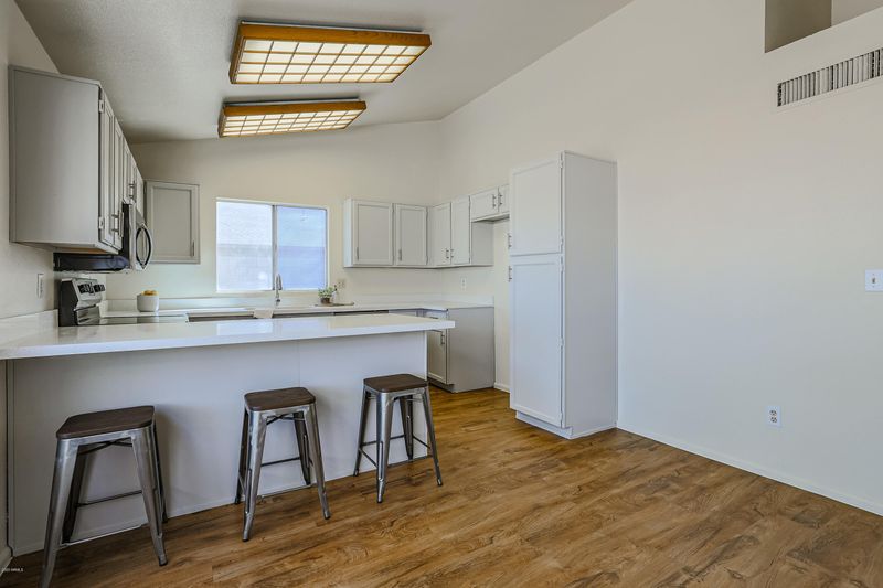 4757 W Mcrae Way, Glendale, AZ 85308
