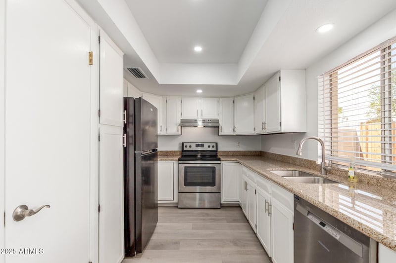 4758 Palmaire Ave, Glendale, AZ 85301