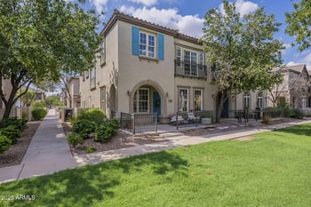 4758 Waterman St #101, Gilbert, AZ 85297
