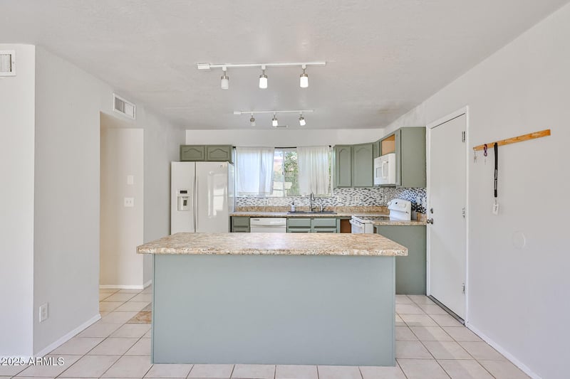 4759 Marco Polo Rd, Glendale, AZ 85308