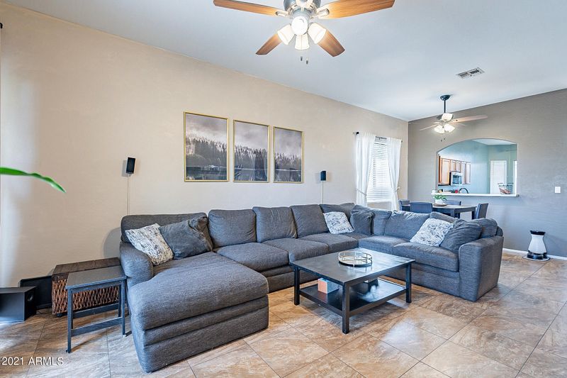 476 E Redondo Dr, Gilbert, AZ 85296