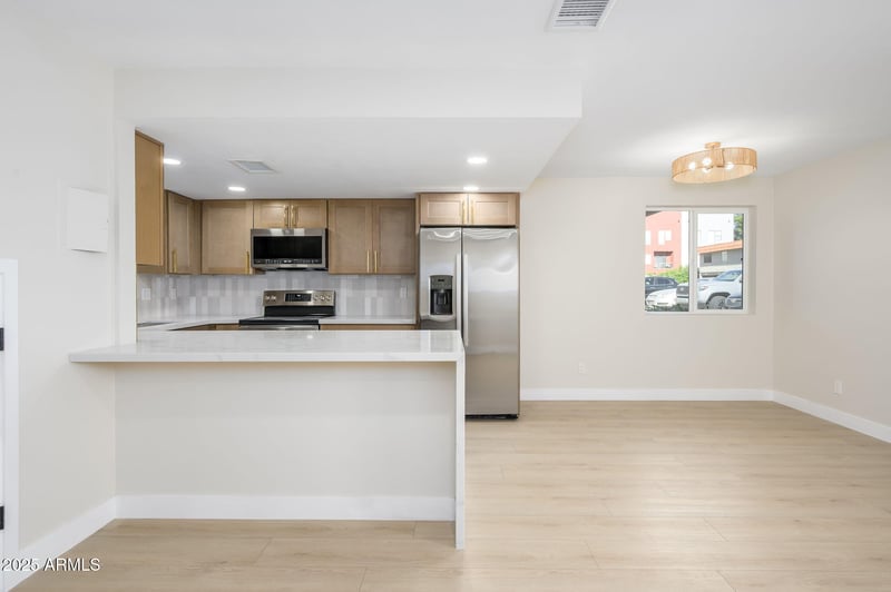 4760 Moreland St, Phoenix, AZ 85008