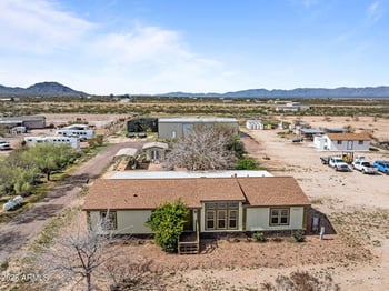 47602 Eagle Eye Rd, Aguila, AZ 85320