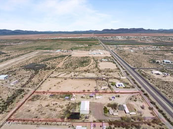 47602 Eagle Eye Rd, Aguila, AZ 85320