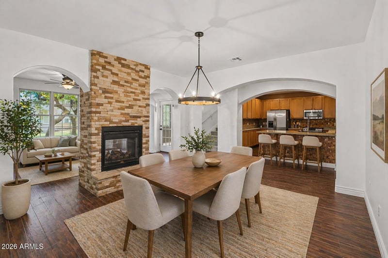 4761 Woodside Way, Gilbert, AZ 85297