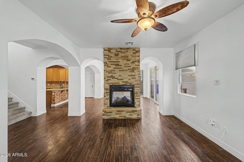 4761 Woodside Way, Gilbert, AZ 85297
