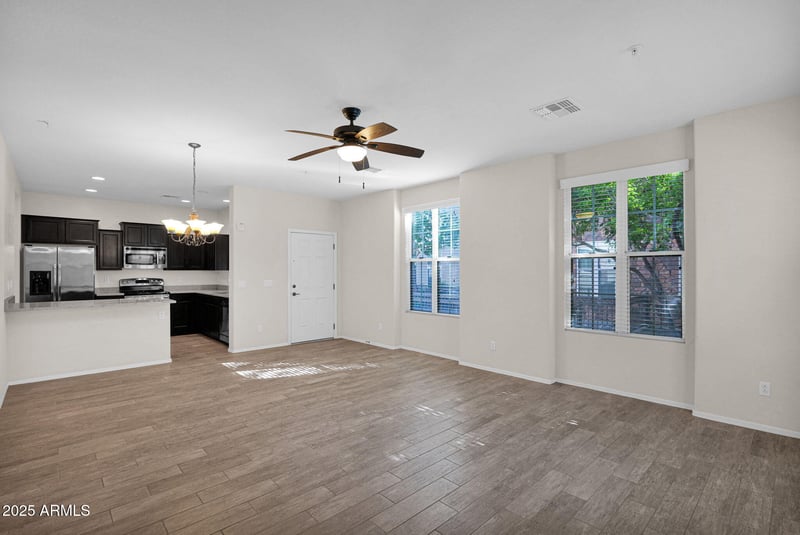 4761 Portola Valley Dr #102, Gilbert, AZ 85297