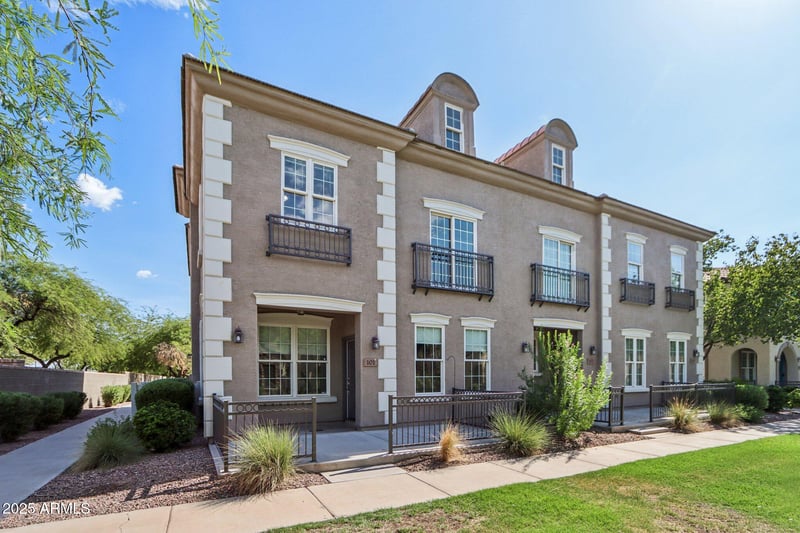 4768 Waterman St #101, Gilbert, AZ 85297