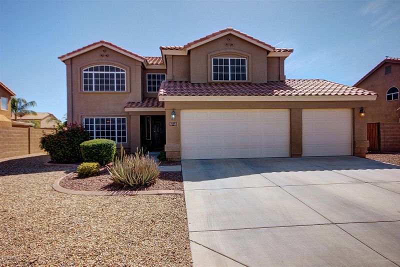 477 E Rosebud Dr, San Tan Valley, AZ 85143