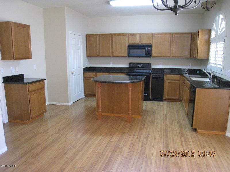 4770 E Meadow Land Dr, San Tan Valley, AZ 85140