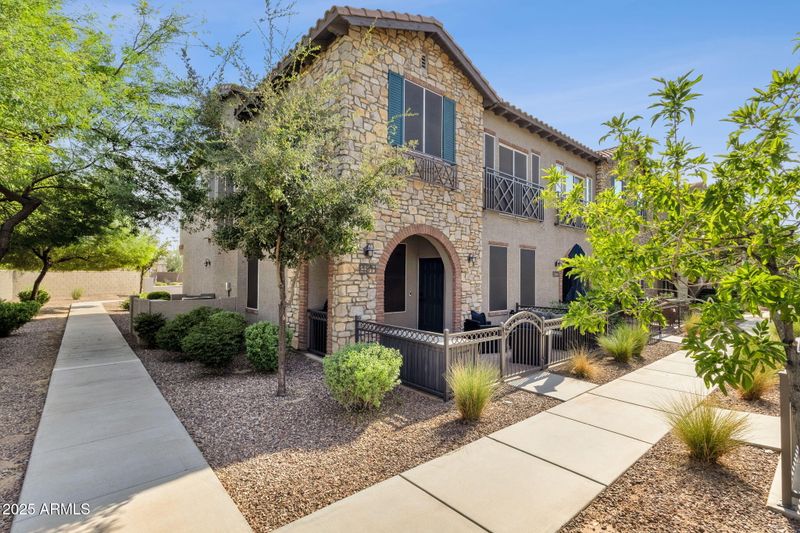 4772 E Portola Valley Dr #101, Gilbert, AZ 85297